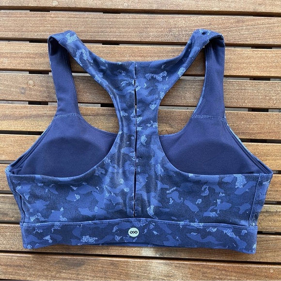 👟 DIP ~ Dark Blue Camo-Influenced Racerback Sports Bra ~ Size Medium - Picture 3 of 7